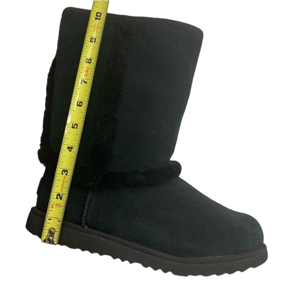 UGG Handley II Black Waterproof Sheepskin Boots - Picture 6 of 7